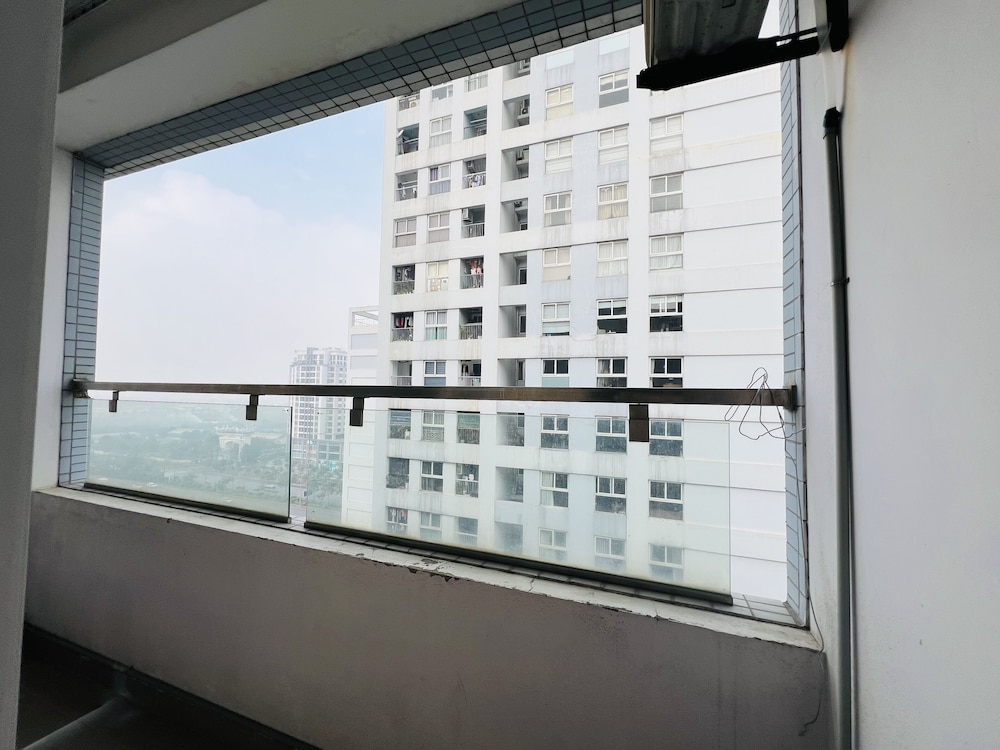 Oyo 133 Westlake Tay Ho Hotel 1/49