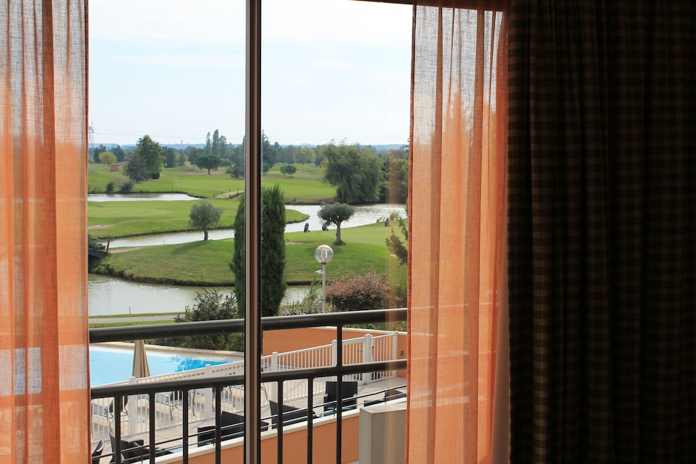 Mercure Toulouse Aeroport Golf De Seilh 37/72