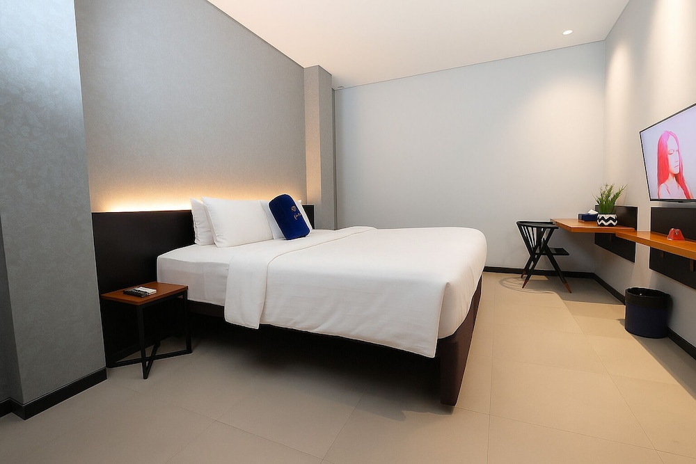 Hotel Youstay Semarang By Sinergi 19/37