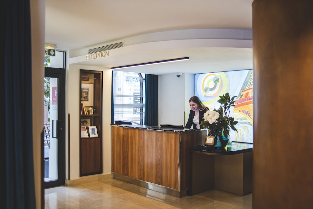 Hotel Eiffel Blomet 3/68
