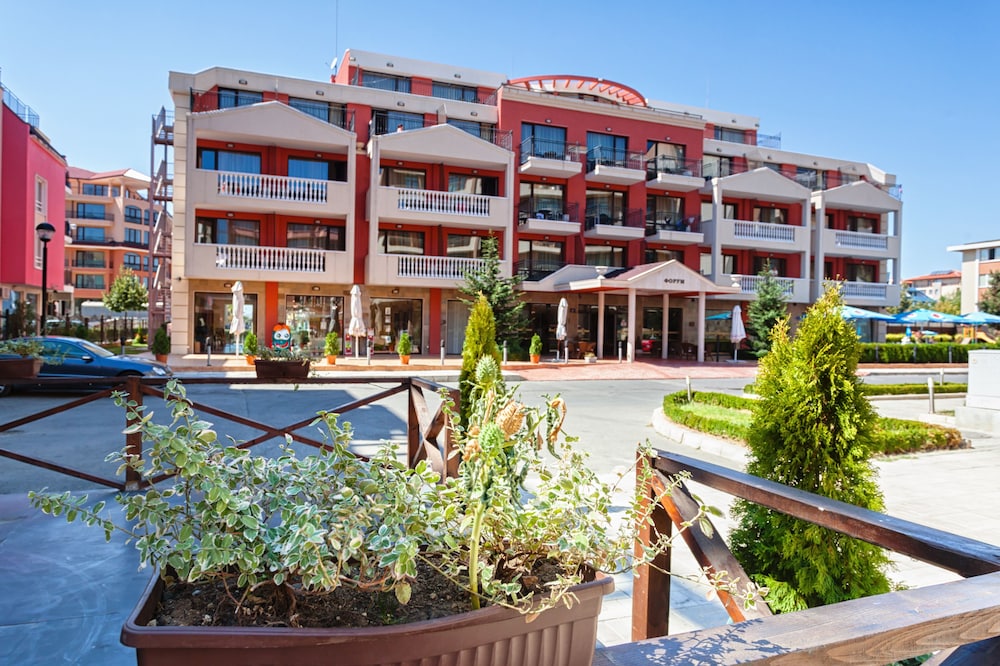 Hotel Forum 5/50