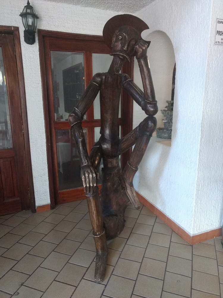 Hotel Don Quijote Plaza 38/58