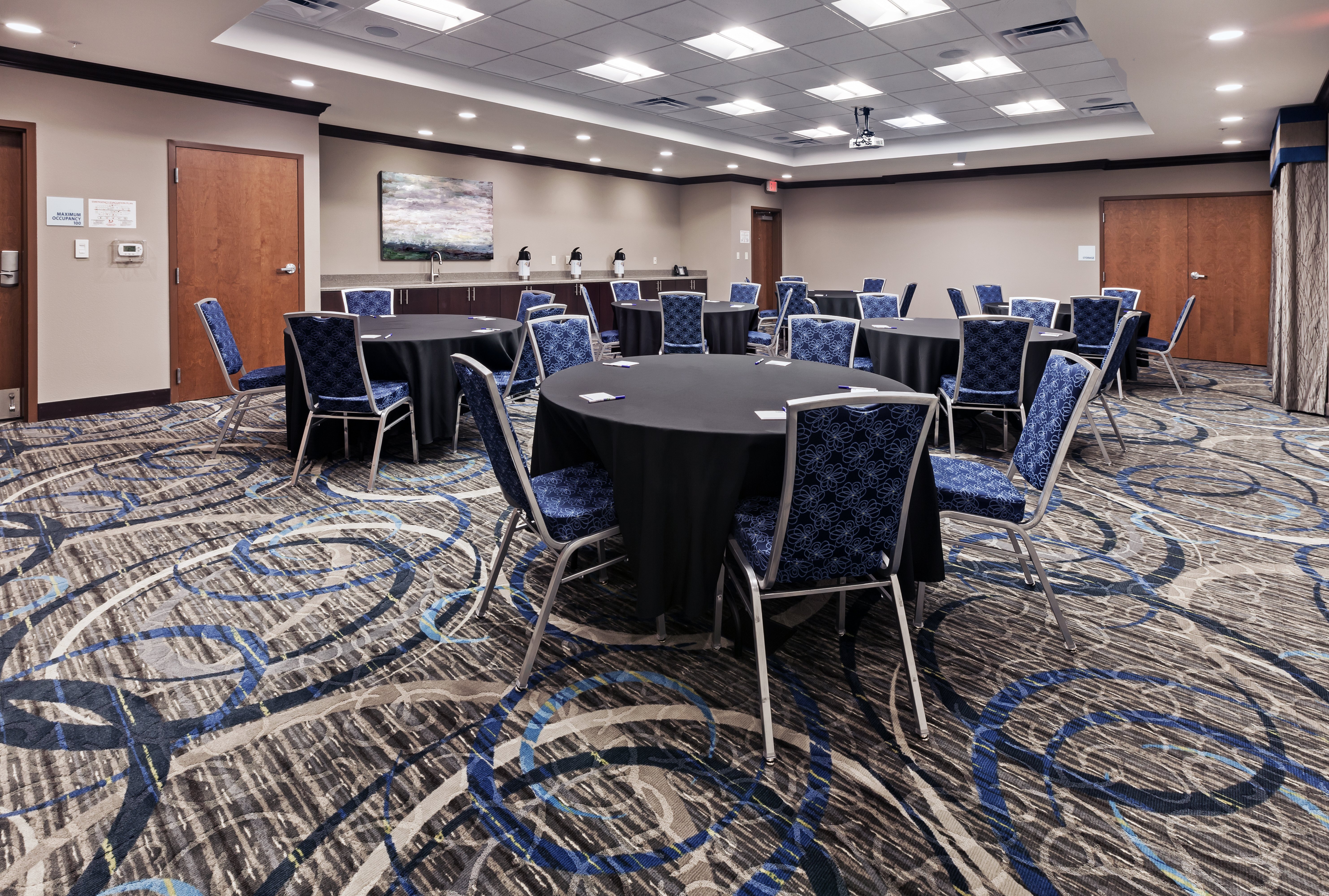 Holiday Inn Express And Suites Glenpool Tulsa South 47/52