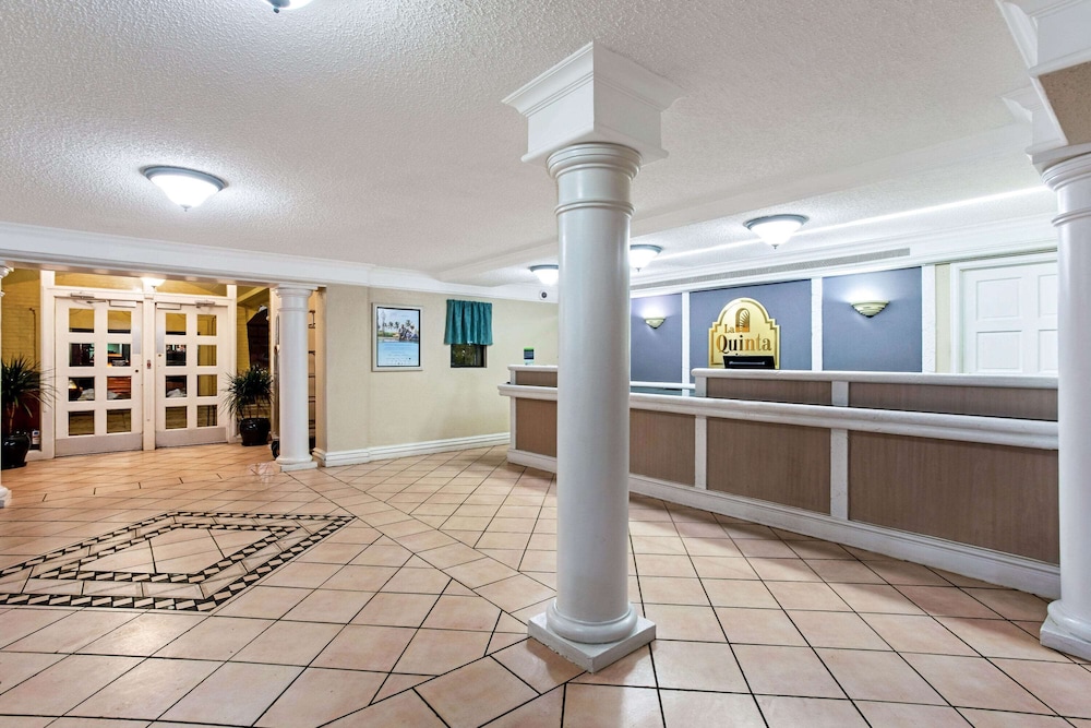 Ramada by Wyndham Westminster Denver 9/50