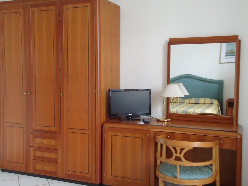 Albergo Roma 20/39