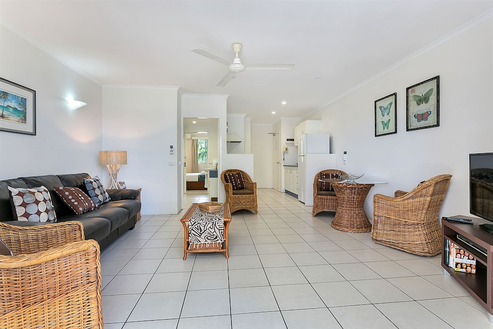 Marlin Waters Beachfront Apartments 82/100