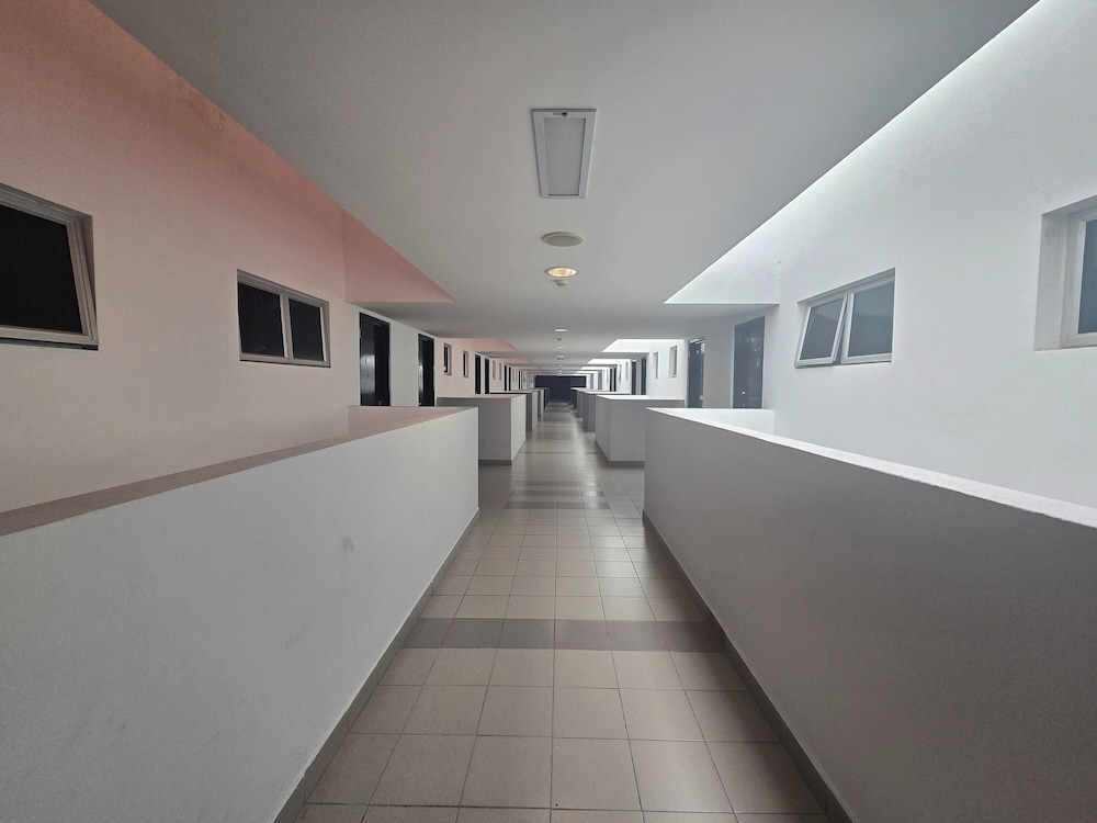 Aster Hotel Bukit Jalil 42/50