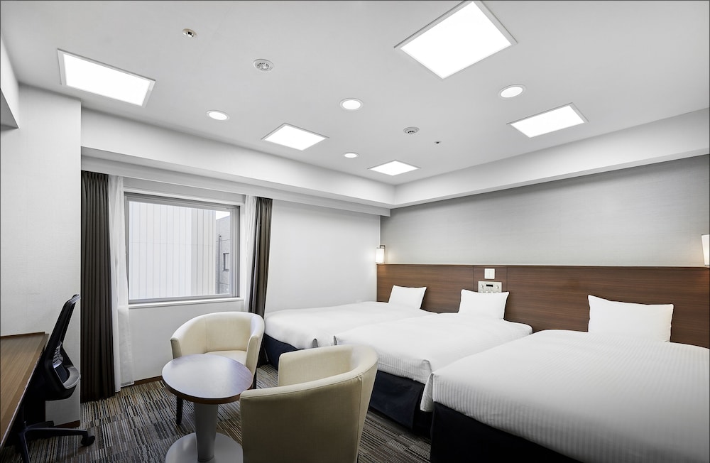 Grand, Deluxe, Twin Beds, Sofa