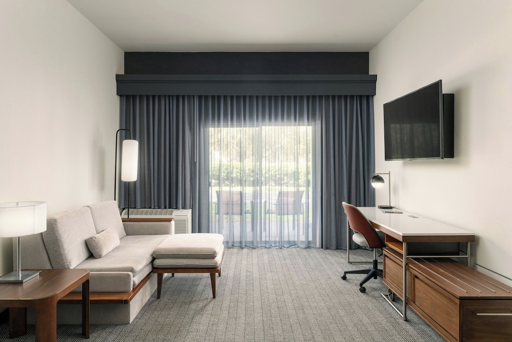 Courtyard by Marriott Gainesville 37/54