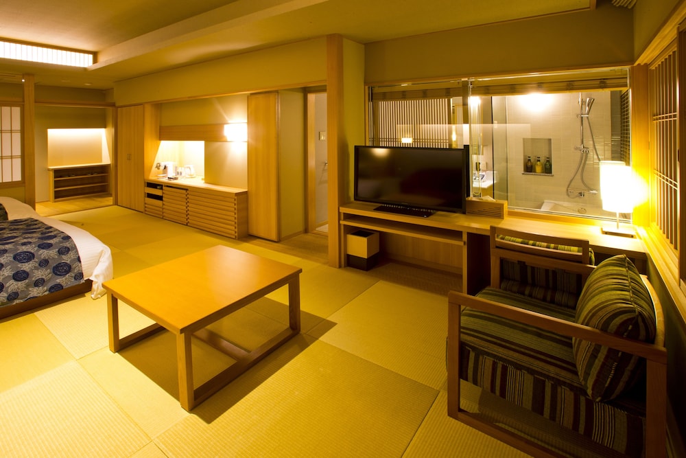 Hotel Meizanso 12/63