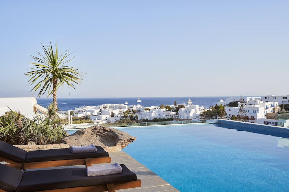 Mr And Mrs White Mykonos 30/72