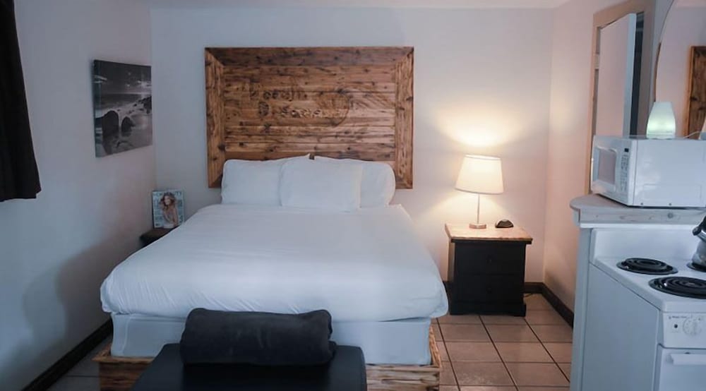 3 Rivers Resort and Guide Service 8/50