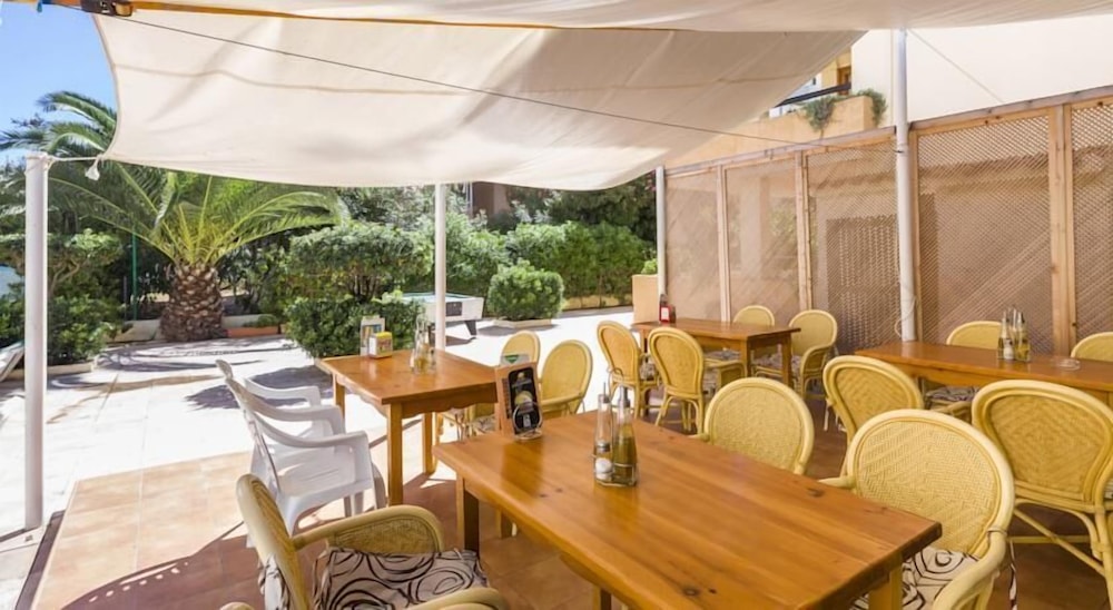 Apartamentos Arlanza - Adults Only 13/20