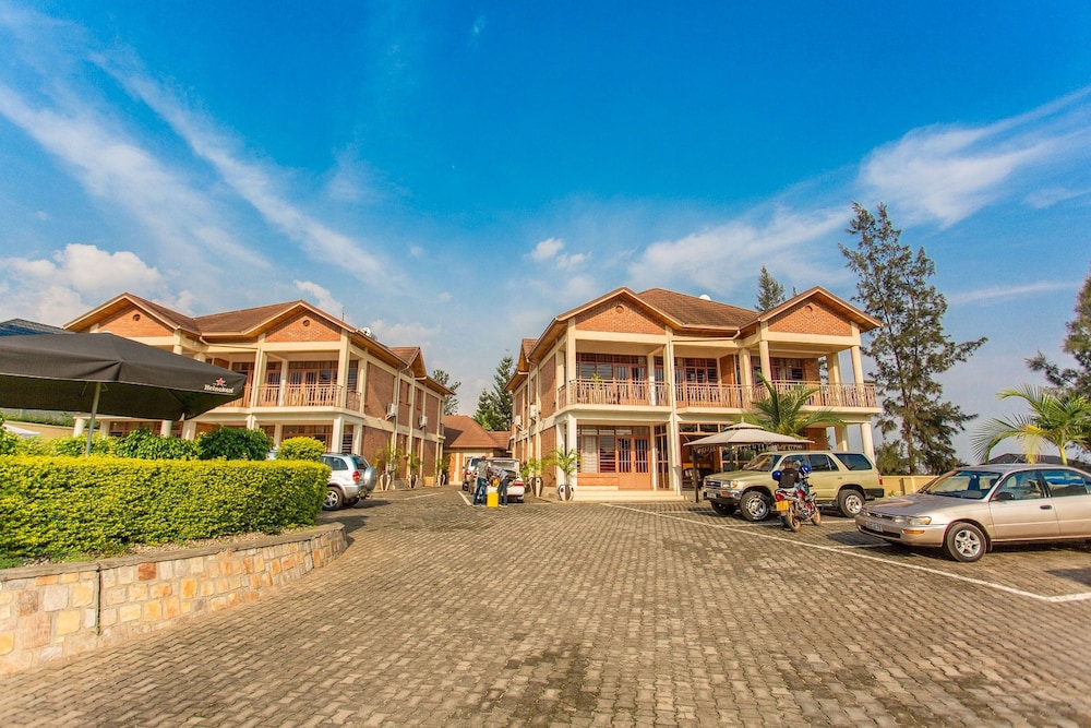Quiet Haven Hotel 39/50