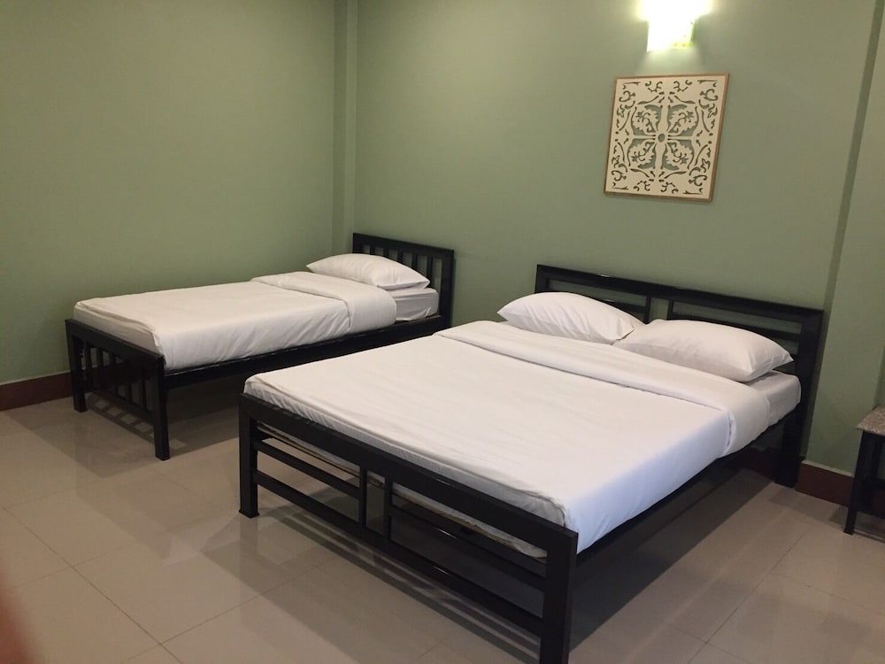 Huaisai Hotel 14/34