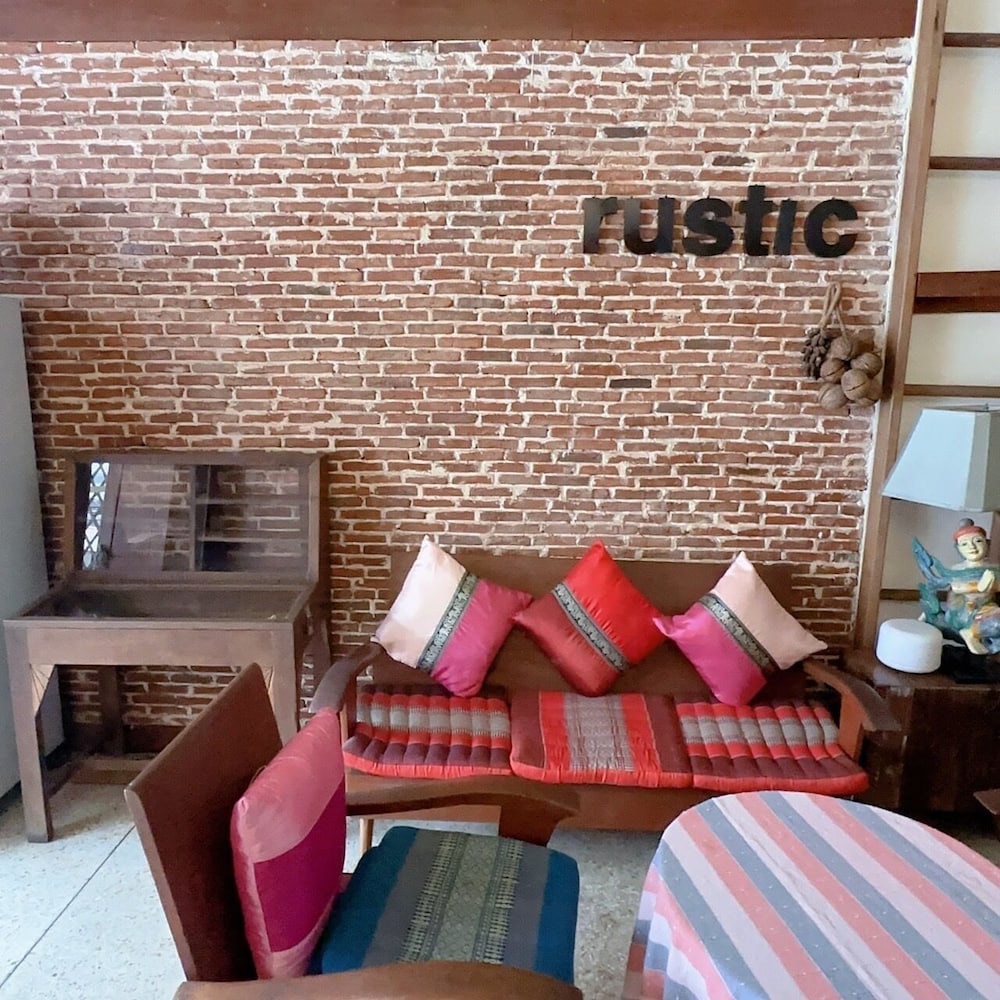 Rustic Guesthouse 31/50