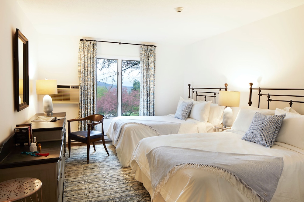 Apple Tree Inn 11/50