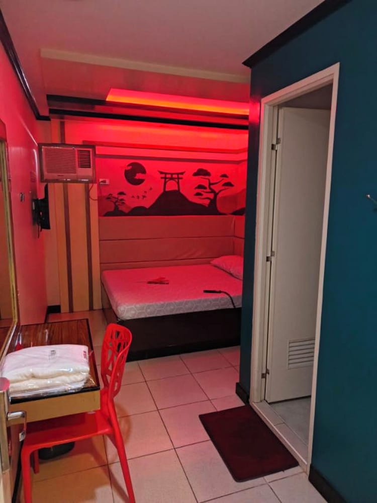 Hotel Sogo Wood Street Pasay 24/41
