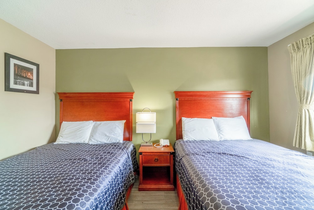 Deluxe, 2 Queen Beds