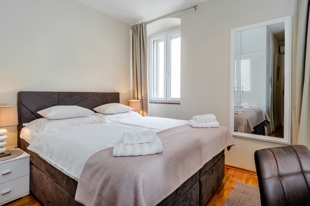 غرفة قياسية بسرير كوين، Bouganvillea Split Apartments 3/5