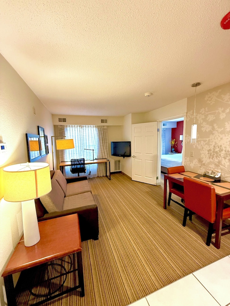Residence Inn by Marriott Madison East 30/47