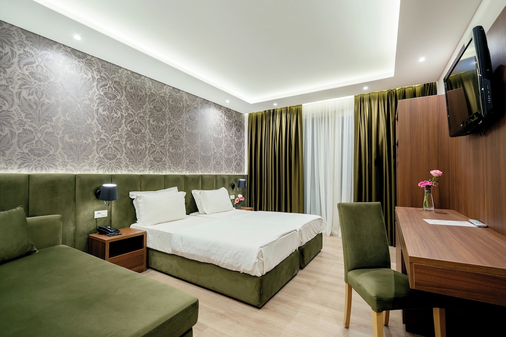 Albanian Star Hotel 9/50