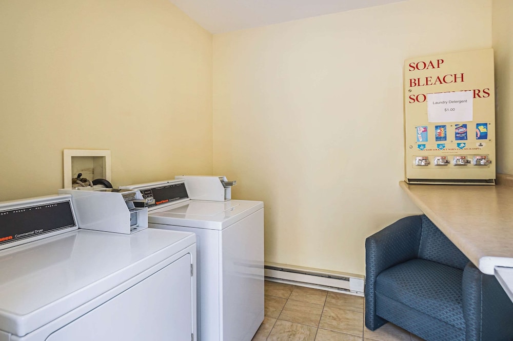 Quality Inn & Suites Frostburg-Cumberland 32/58