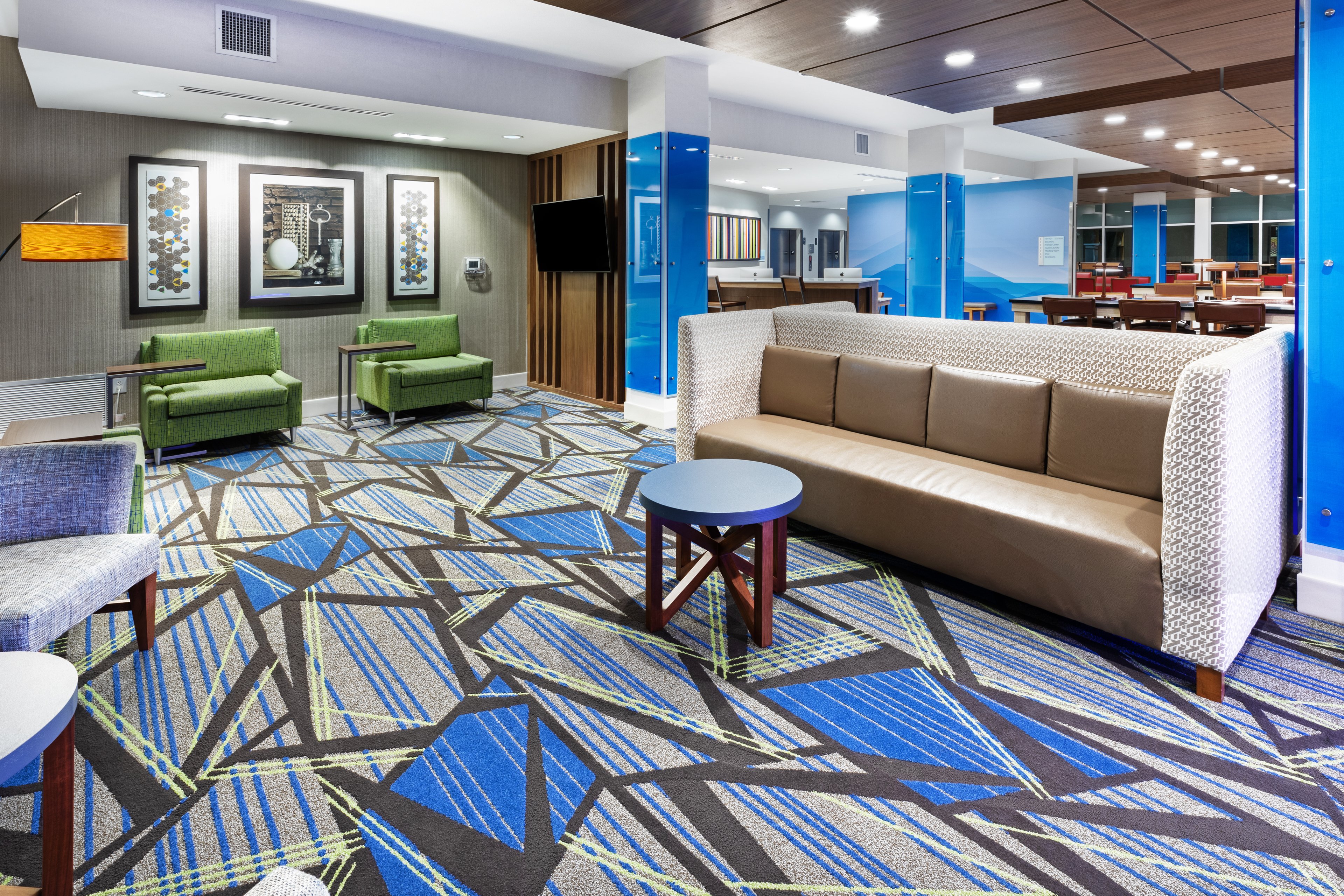 Holiday Inn Express And Suites Denton Sanger 25/34