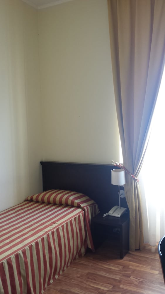 Hotel Due Colonne 17/71