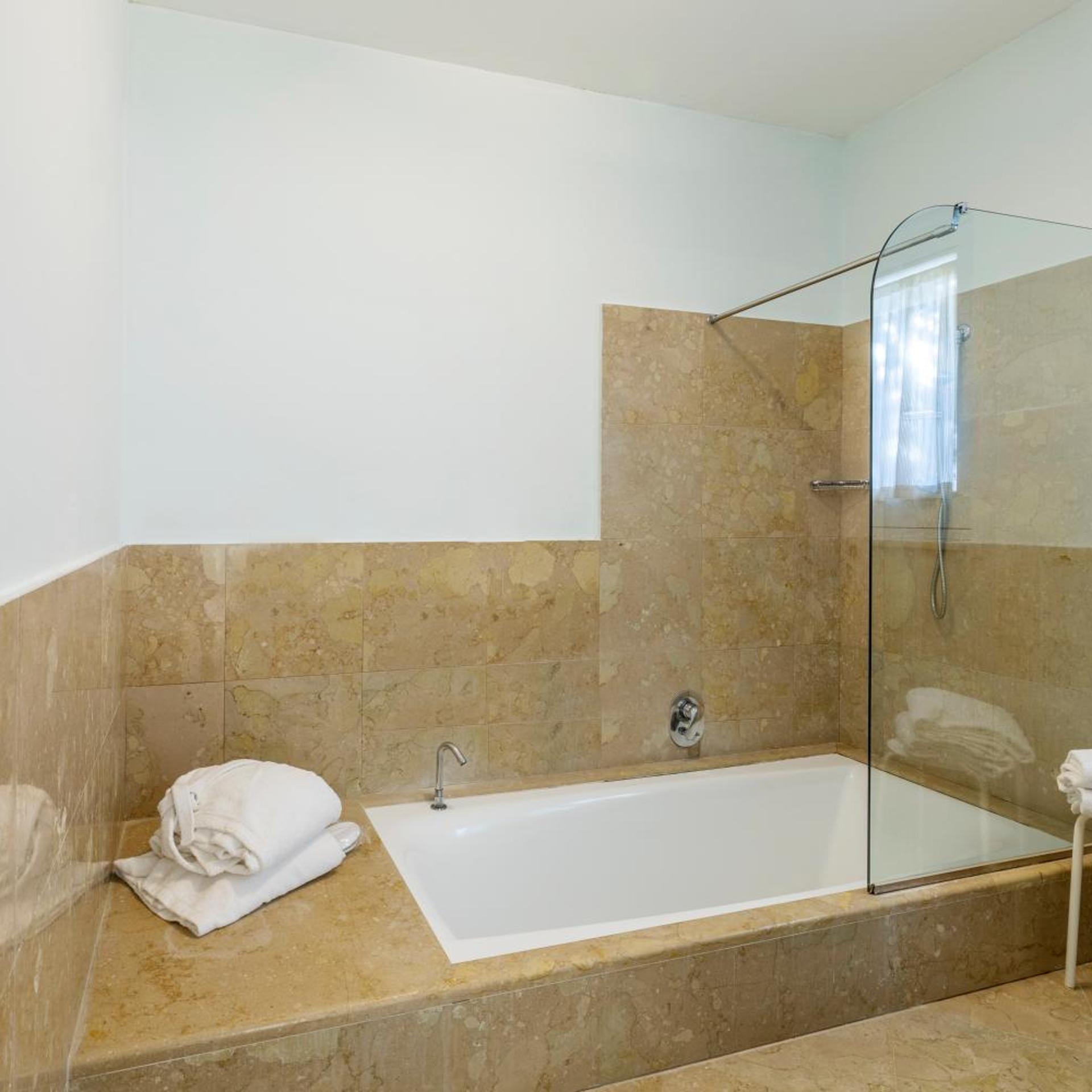 جناح جونيور، I Mulini Resort 5/7