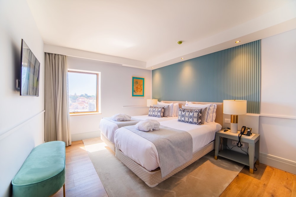 1 BEDROOM, STANDARD, TRIPLE