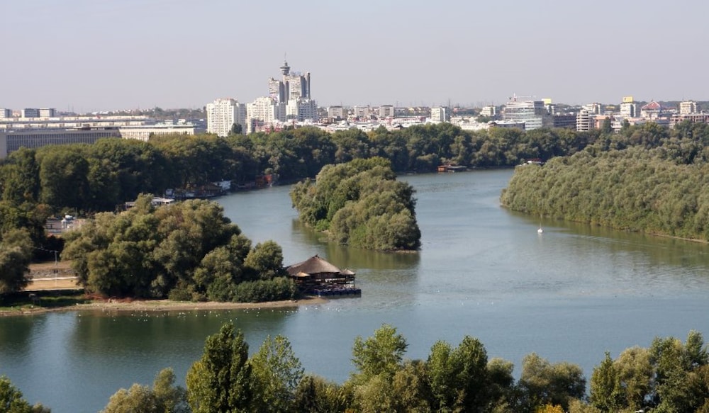 Holiday Inn Belgrade 69/71
