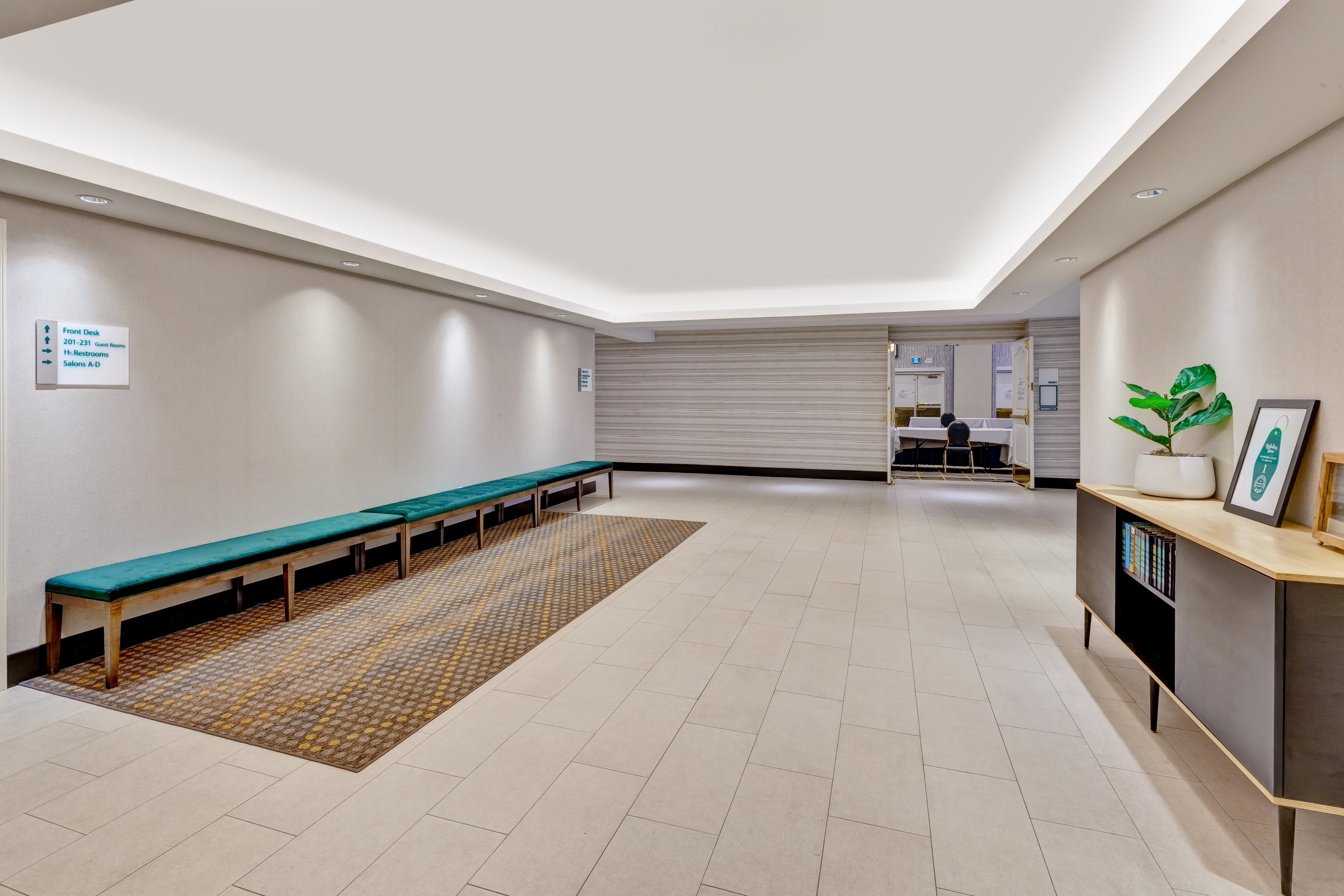 Hoiday Inn St Johns Conference Centre Ex Holiday Inn St Johns Government Centre Hotel 40/74