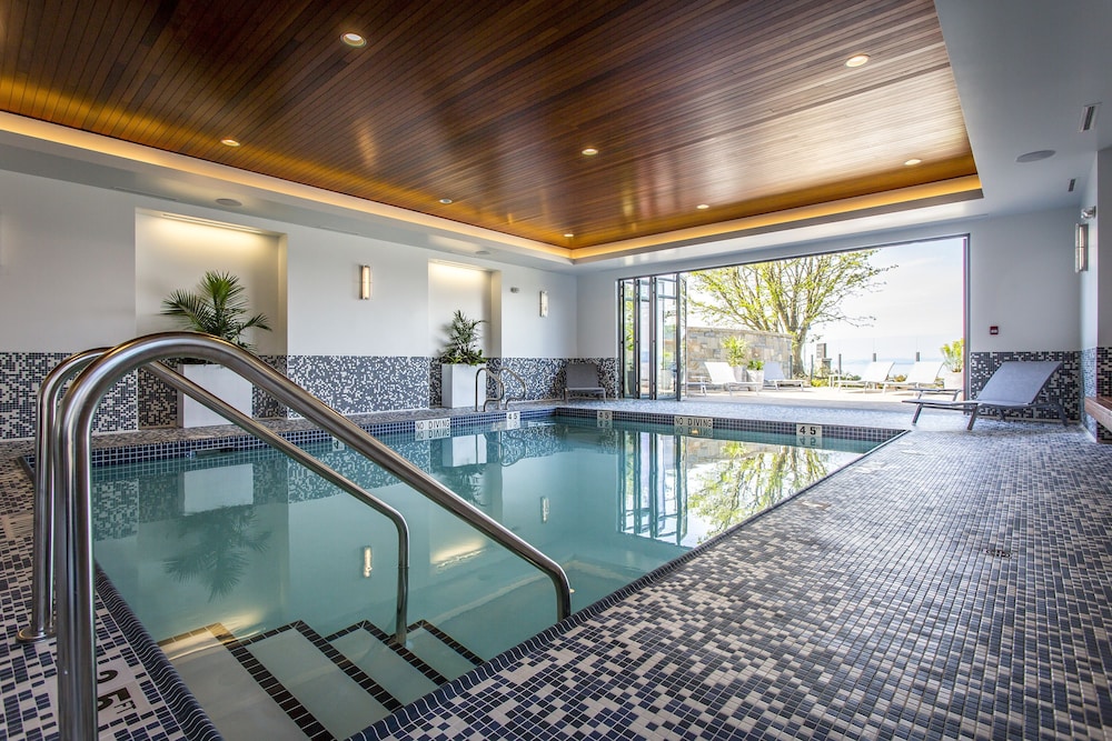 Qualicum Beach Inn 9/70