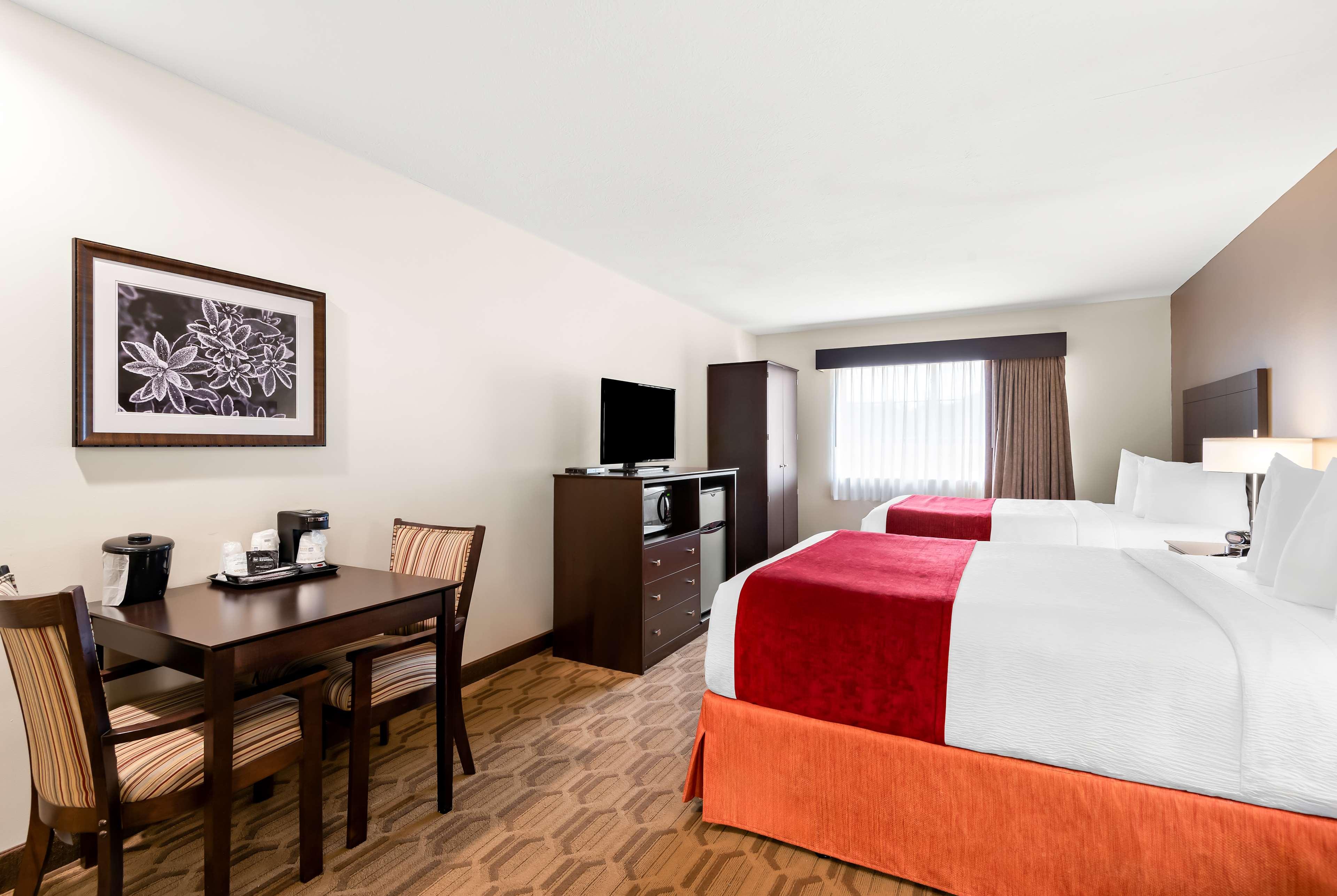 Suite, 2 Queen Beds
