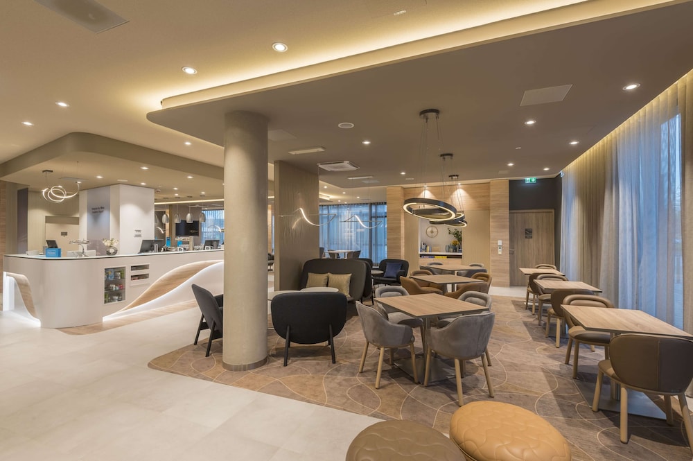 Hampton By Hilton Frankfurt Airport 36/38