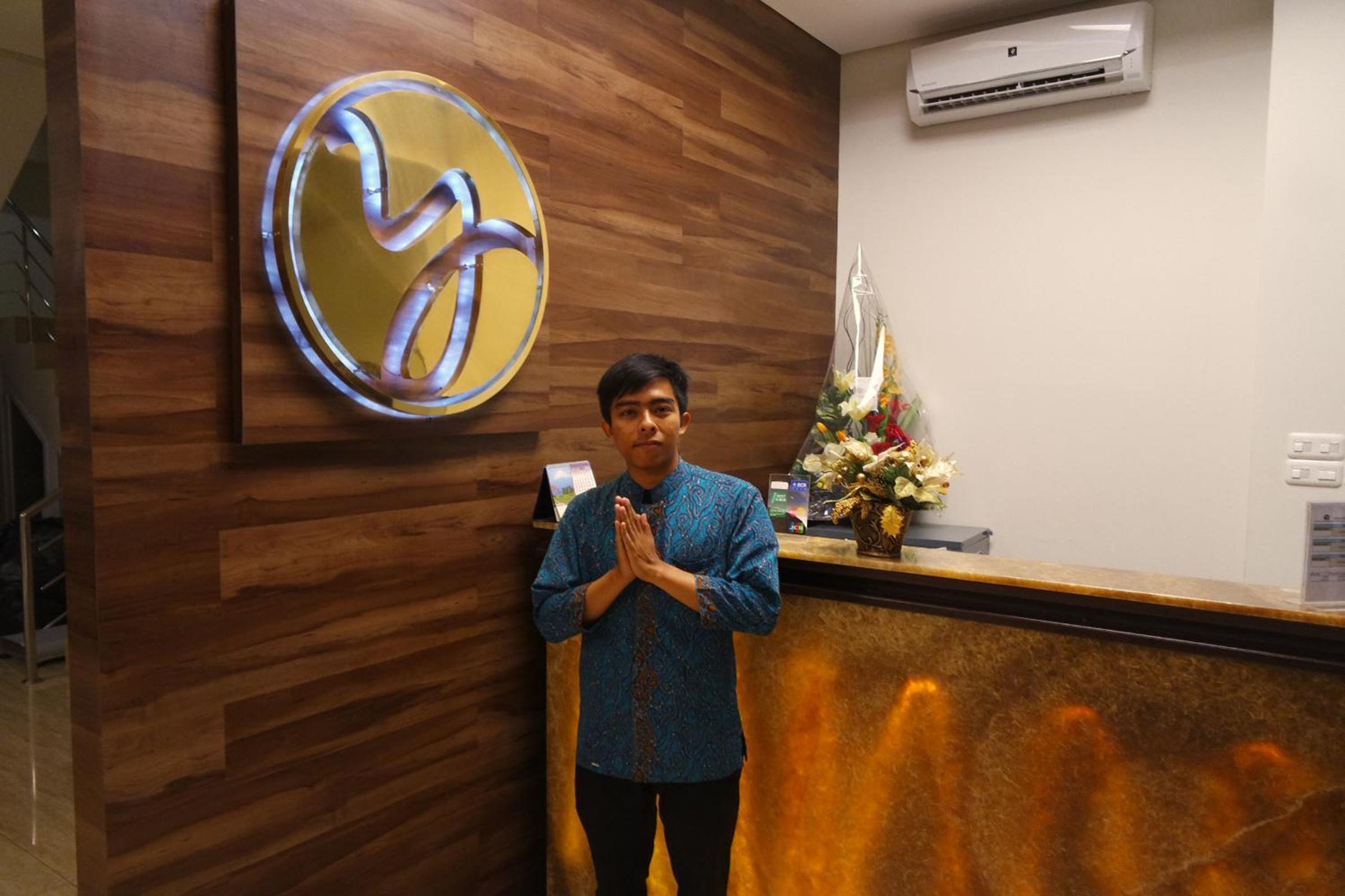 Yokotel Hotel 9/54