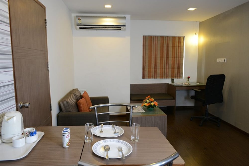 The Lotus Serviced Apartment Venkatraman Street 26/34
