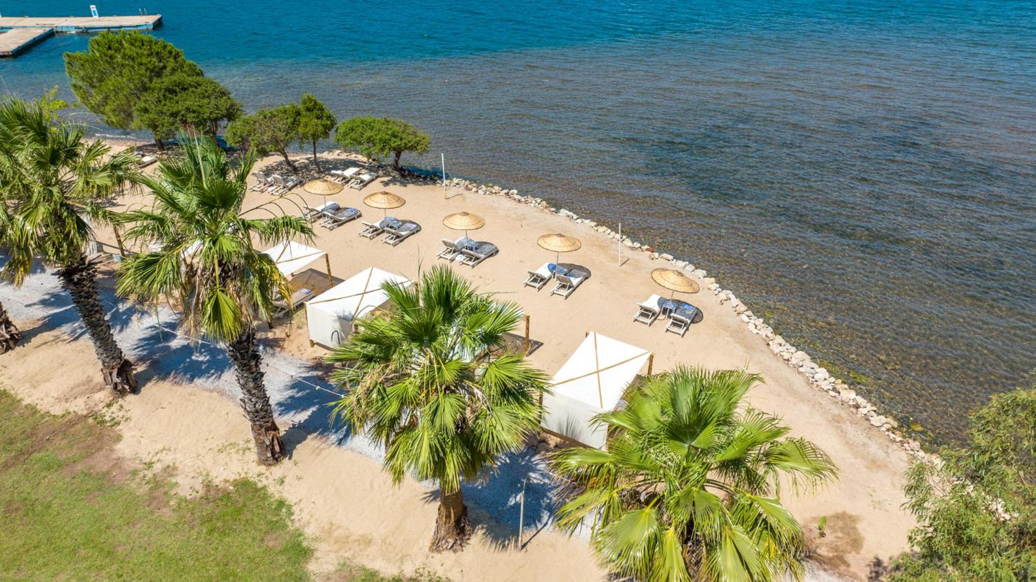 Chillos Beach Hotel & Lounge 21/43