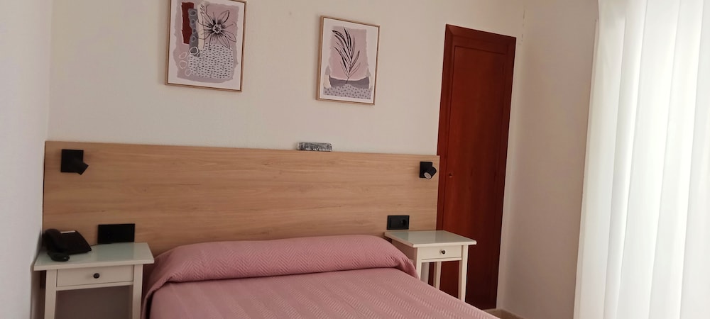 Hostal Bahía 36/50