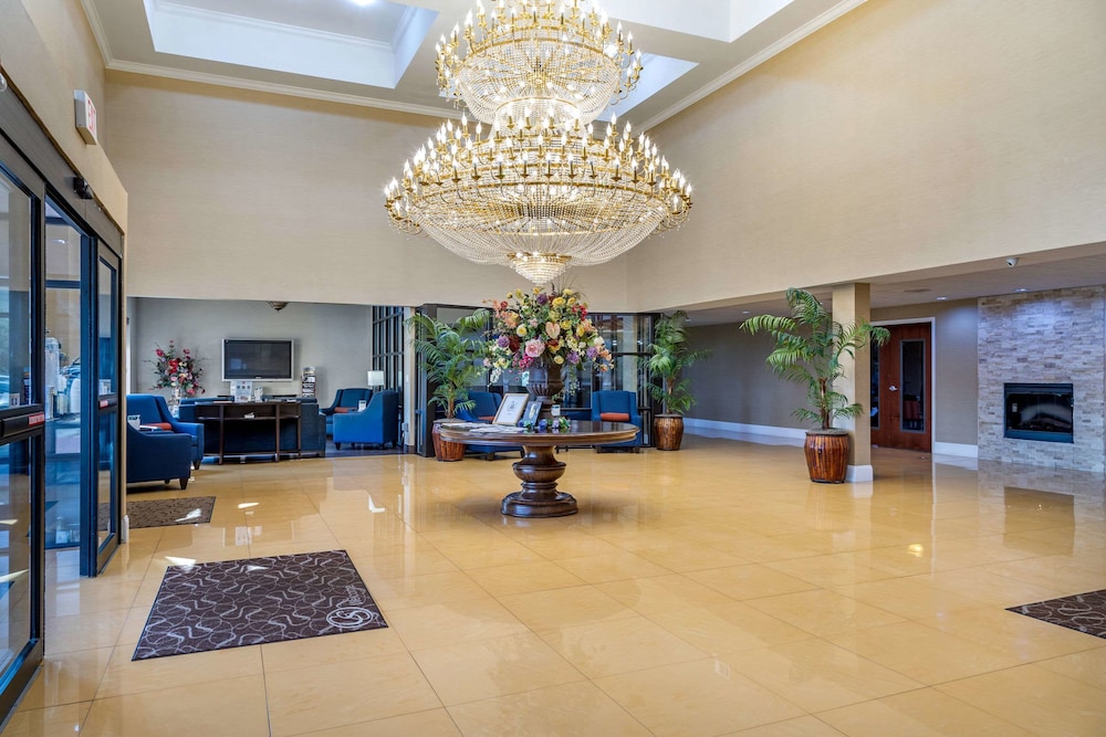 Comfort Suites Savannah Gateway I-95 29/38