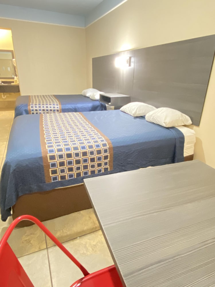 Texas Inn and Suites McAllen 21/47