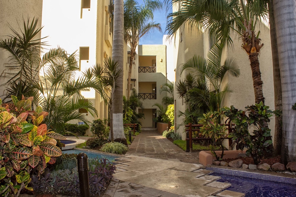 Torrenza Boutique Resort 21/48