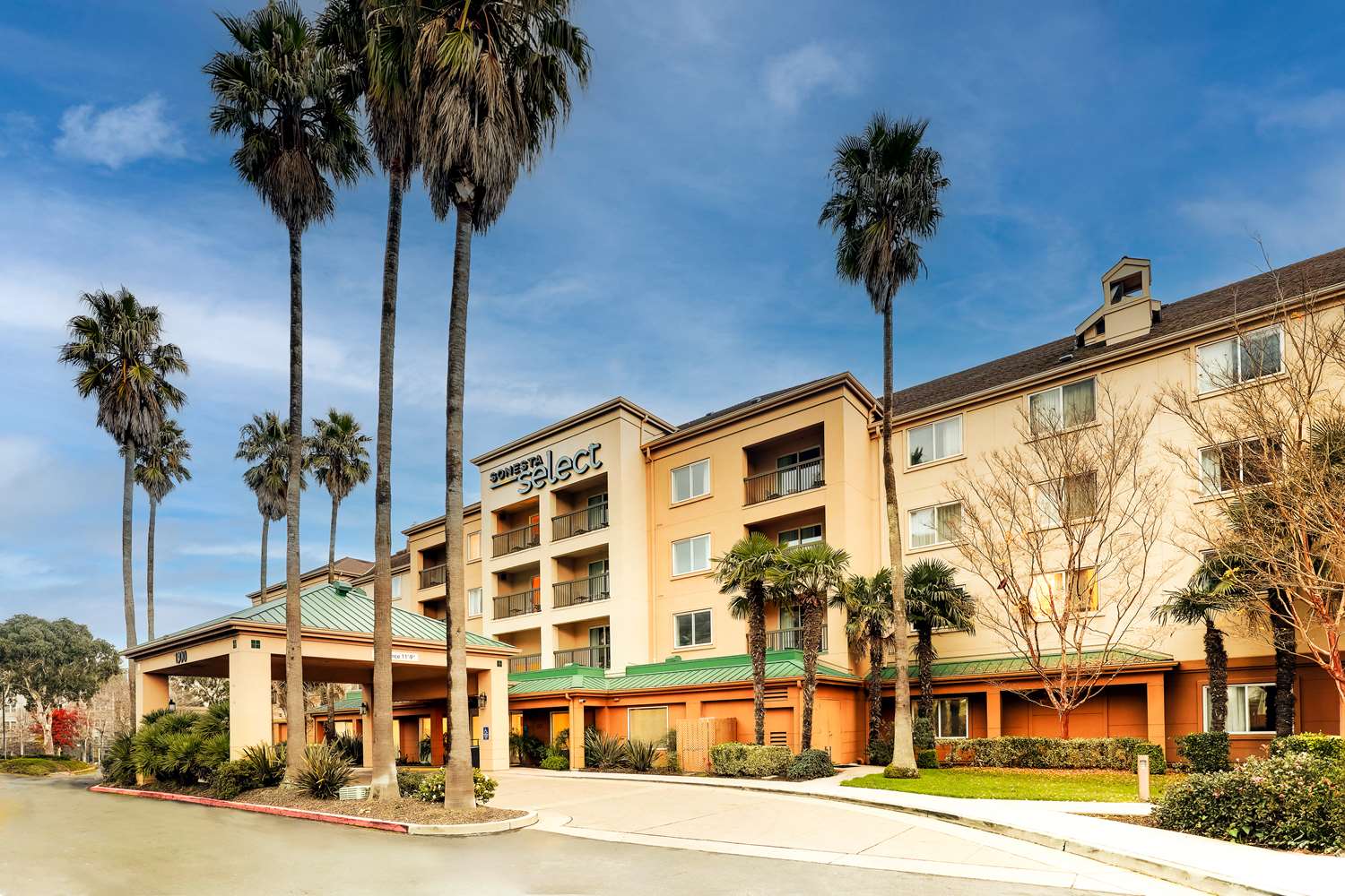 Sonesta Select San Francisco Airport Oyster Point Waterfront 6/67