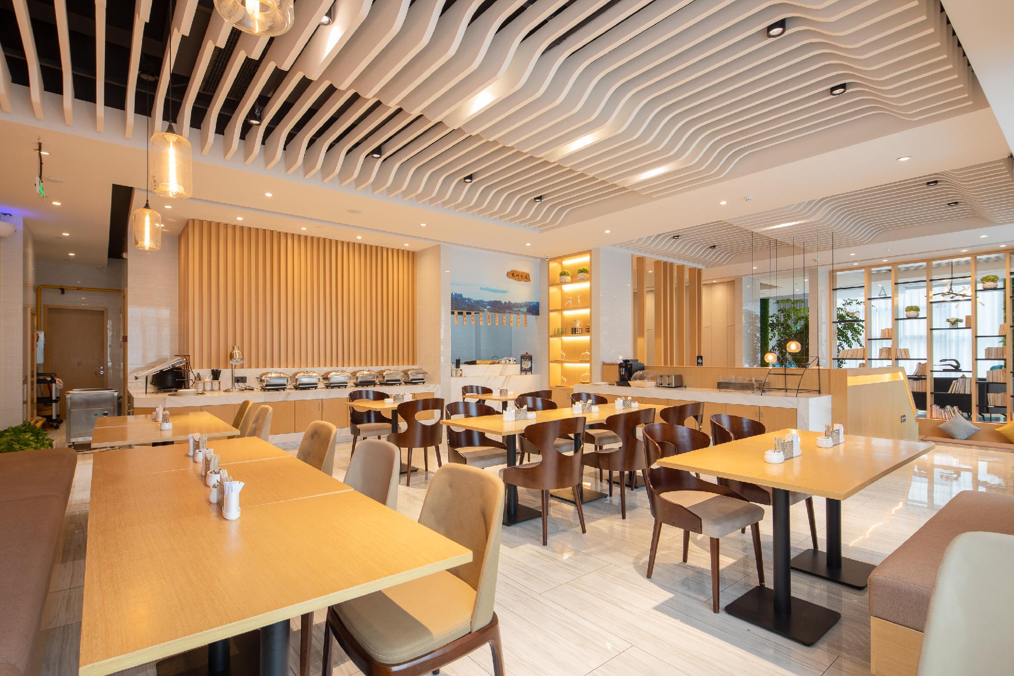 Rezen Select Hangzhou Xiaoshan Airport 22/28