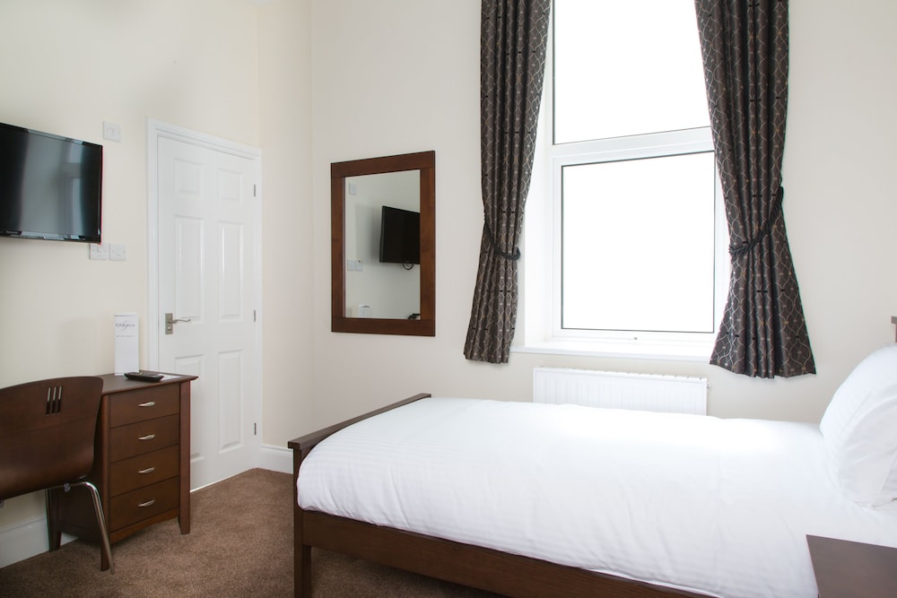 The Grosvenor Plymouth 22/64
