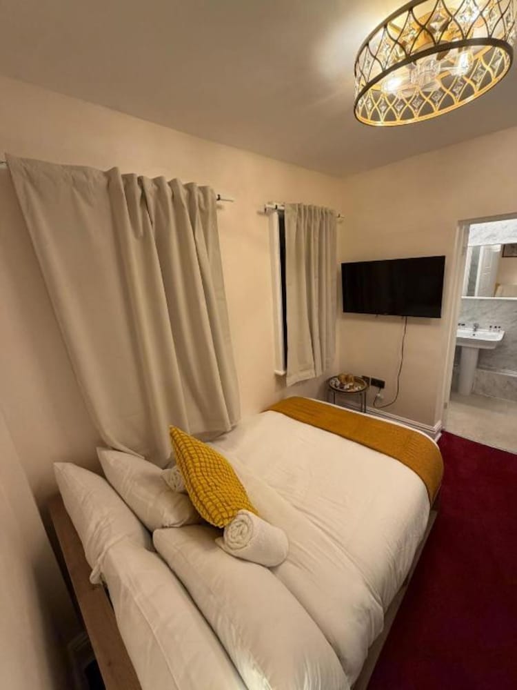 Compact, Double Bed