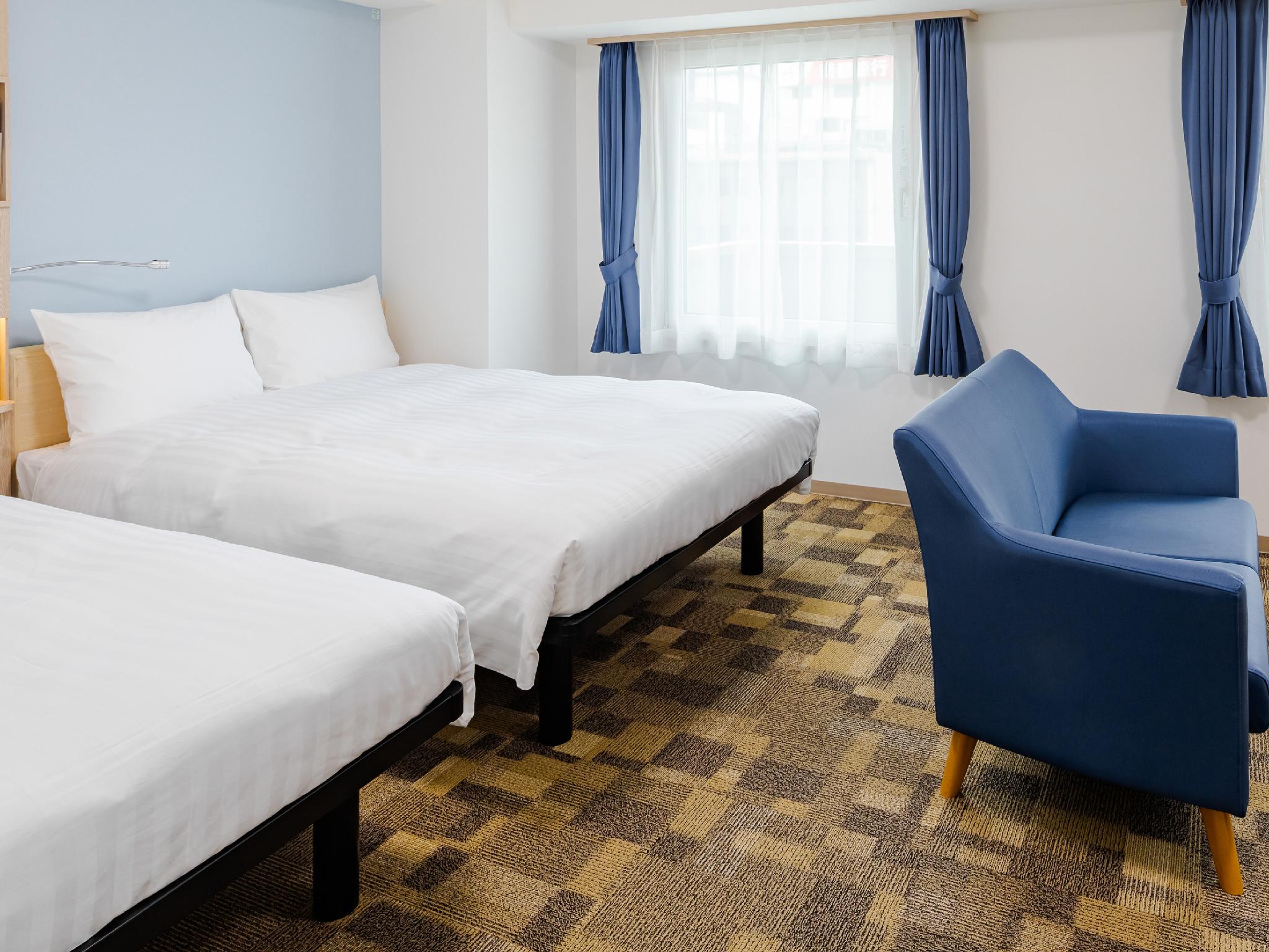 Deluxe, Twin Beds