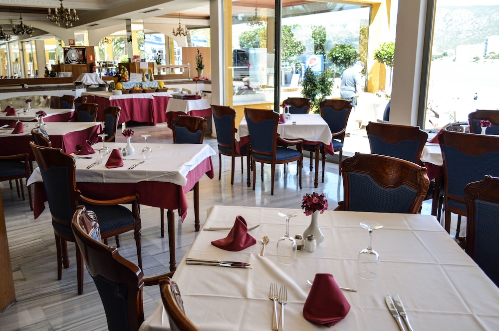 Hotel Seramar Comodoro Playa 37/50