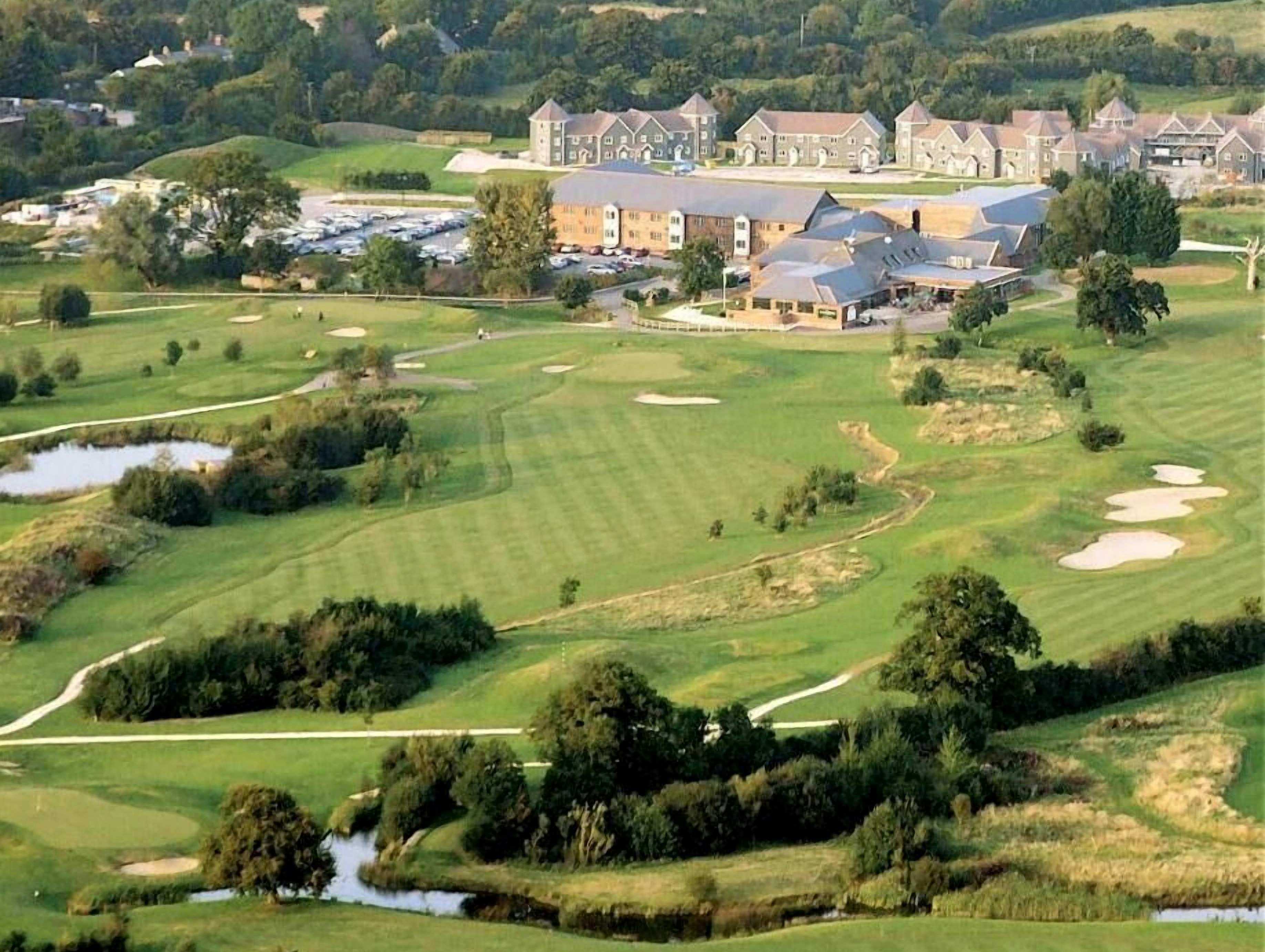 The Wiltshire Hotel, Golf & Leisure 49/52